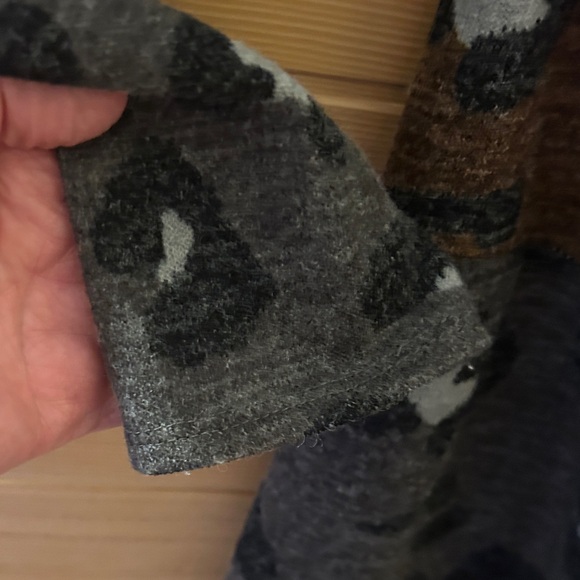 Leopard Colorblock Open-Front Cardigan Sweater - Brown/Gray/Black - Picture 4 of 8